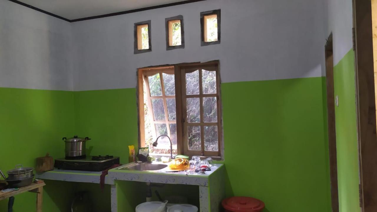 Sugi House Toraja - Villa Penginapan Sewa Harian Rantepao Exteriör bild