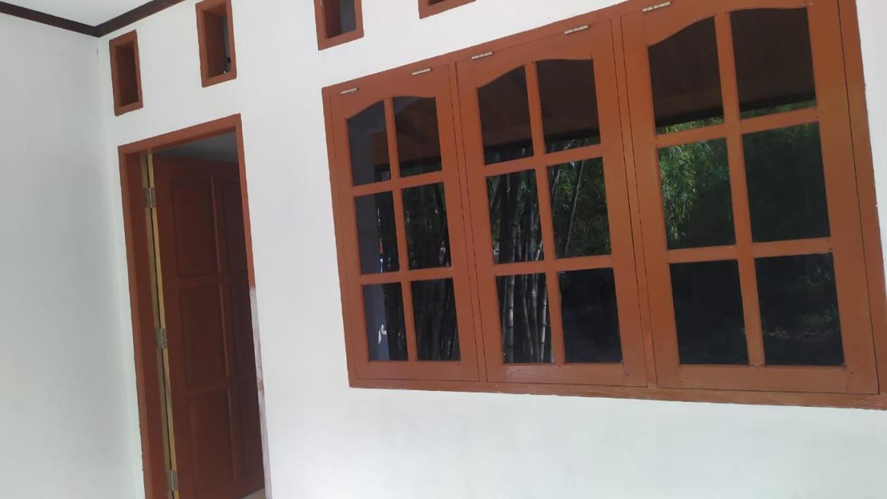 Sugi House Toraja - Villa Penginapan Sewa Harian Rantepao Exteriör bild